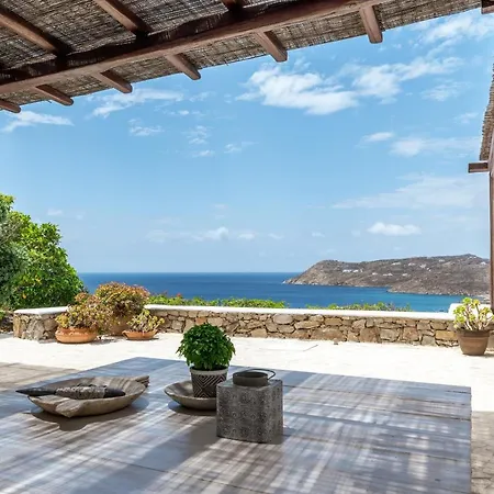 Calma House فيلة